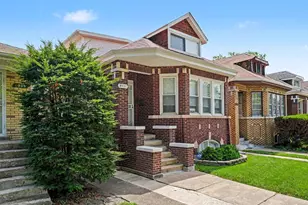 8937 S Paulina St, Chicago, IL 60620 - Photo 3