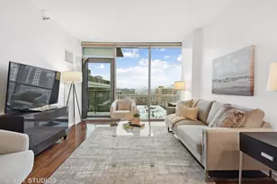 123 S Green St, Chicago, IL 60607 - Photo 5
