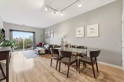 1155 W Roosevelt Road #404, Chicago, IL 60608 - Photo 11