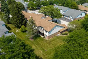 1511 W Pheasant Trail Ln, Arlington Heights, IL 60004 - Photo 3