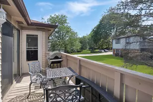 1511 W Pheasant Trail Ln, Arlington Heights, IL 60004 - Photo 25