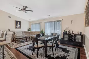 1511 W Pheasant Trail Ln, Arlington Heights, IL 60004 - Photo 11