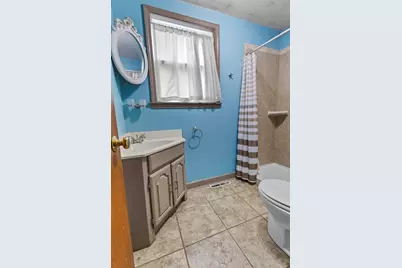 207 E Taylor Street, Grant Park, IL 60940 - Photo 17