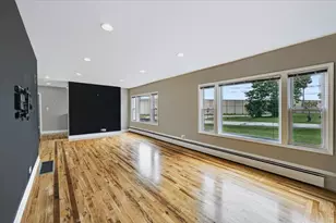 7154 Fair Elms Ave, Burr Ridge, IL 60527 - Photo 11