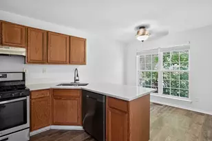 440 Newport Cir, Oswego, IL 60543 - Photo 13