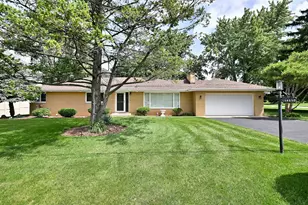 16W650 87th St, Willowbrook, IL 60527 - Photo 1
