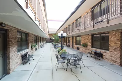 163 W Division Street #208, Chicago, IL 60610 - Photo 9