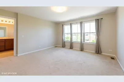 323 Aspen Pointe Road #323, Vernon Hills, IL 60061 - Photo 7
