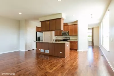 323 Aspen Pointe Road #323, Vernon Hills, IL 60061 - Photo 5