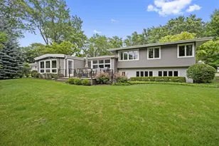 711 Elder Ct, Glencoe, IL 60022 - Photo 3