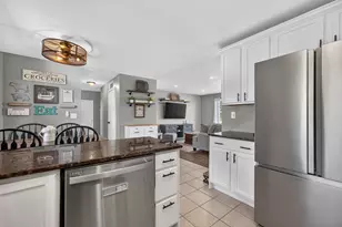 5201 E Wayne Ave, Rochelle, IL 61068 - Photo 9