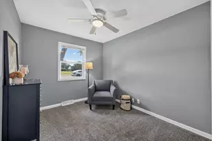 5201 E Wayne Ave, Rochelle, IL 61068 - Photo 15