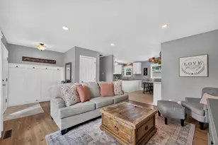 5201 E Wayne Ave, Rochelle, IL 61068 - Photo 5