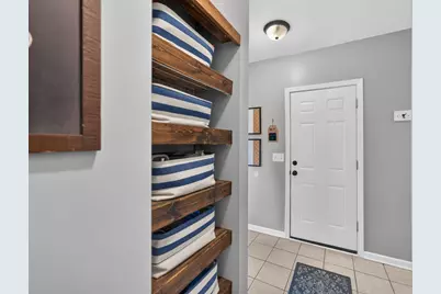 5201 E Wayne Avenue, Rochelle, IL 61068 - Photo 11