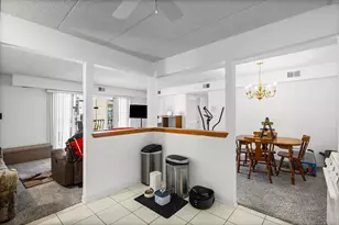 6248 S Gullikson Rd, Chicago, IL 60638 - Photo 5