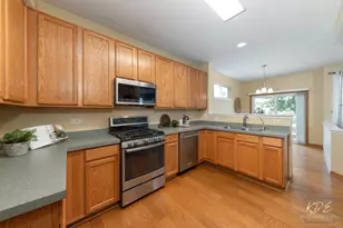 3021 Roxbury Ct, Joliet, IL 60435 - Photo 11