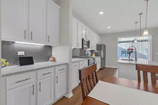 1546 Slade Wy, Des Plaines, IL 60018 - Photo 5