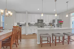 1546 Slade Wy, Des Plaines, IL 60018 - Photo 7