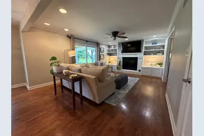 [Address not provided], Lisle, IL 60532 - Photo 3