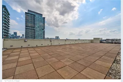 230 W Division Street #706, Chicago, IL 60610 - Photo 17