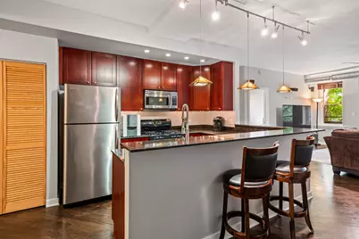 3550 W Montrose Avenue #308, Chicago, IL 60618 - Photo 5