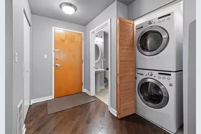 3550 W Montrose Avenue #308, Chicago, IL 60618 - Photo 17
