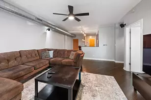 3550 W Montrose Ave, Chicago, IL 60618 - Photo 9