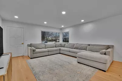 9317 Olcott Avenue, Morton Grove, IL 60053 - Photo 5