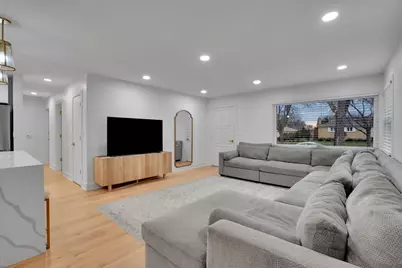 9317 Olcott Avenue, Morton Grove, IL 60053 - Photo 7
