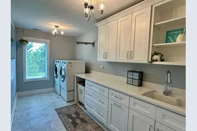 323 E 3rd Street, Elmhurst, IL 60126 - Photo 19