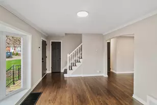 18600 Golfview Ave, Homewood, IL 60430 - Photo 5