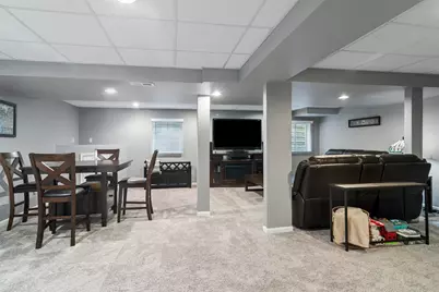300 Hampton Street, Cary, IL 60013 - Photo 29