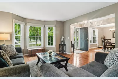 300 Hampton Street, Cary, IL 60013 - Photo 7