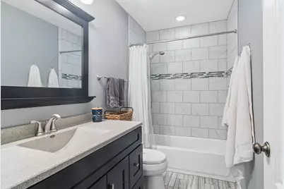 300 Hampton Street, Cary, IL 60013 - Photo 19
