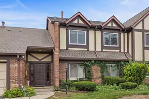 407 Ramblewood Dr, Glen Ellyn, IL 60137 - Photo 1