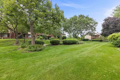 407 Ramblewood Drive #D, Glen Ellyn, IL 60137 - Photo 23
