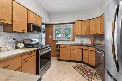 35 Lakeview Place, Lake Zurich, IL 60047 - Photo 9