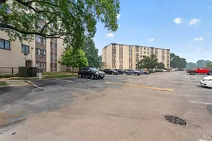 9745 S Karlov Ave, Oak Lawn, IL 60453 - Photo 23