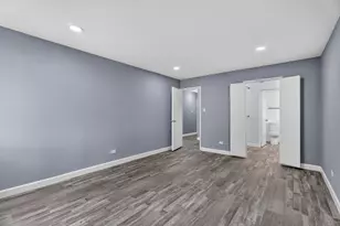 9745 S Karlov Ave, Oak Lawn, IL 60453 - Photo 13