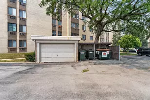 9745 S Karlov Ave, Oak Lawn, IL 60453 - Photo 41