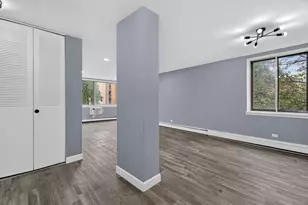 9745 S Karlov Ave, Oak Lawn, IL 60453 - Photo 5