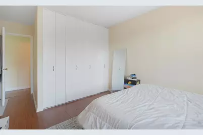 1555 N Sandburg Terrace #201, Chicago, IL 60610 - Photo 13