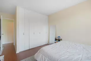 1555 N Sandburg Terrace, Chicago, IL 60610 - Photo 13