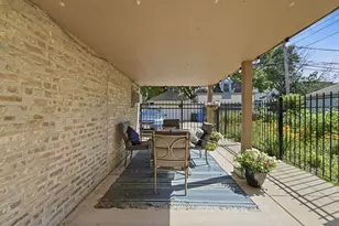 1733 W Catalpa Ave, Chicago, IL 60640 - Photo 19