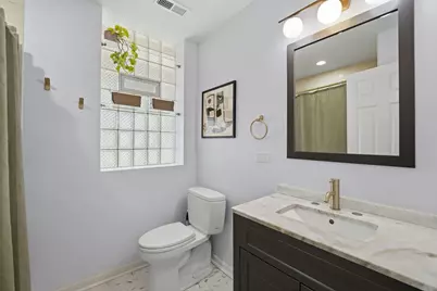1733 W Catalpa Avenue #1, Chicago, IL 60640 - Photo 13