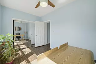 1733 W Catalpa Ave, Chicago, IL 60640 - Photo 17