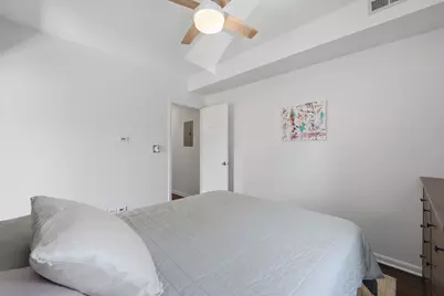 1733 W Catalpa Avenue #1, Chicago, IL 60640 - Photo 15
