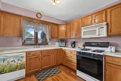 2313 Green Street, Crest Hill, IL 60403 - Photo 3