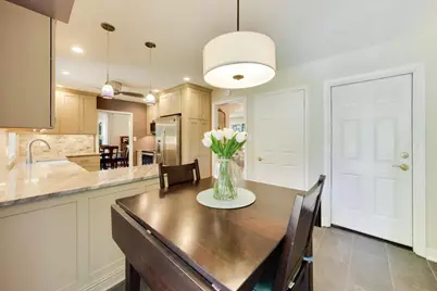 1520 W Lonnquist Boulevard, Mount Prospect, IL 60056 - Photo 21