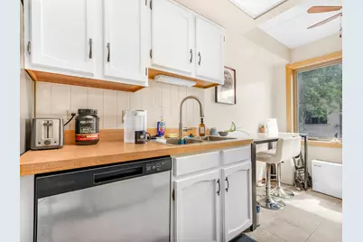 4530 W 93rd Street #2D, Oak Lawn, IL 60453 - Photo 9